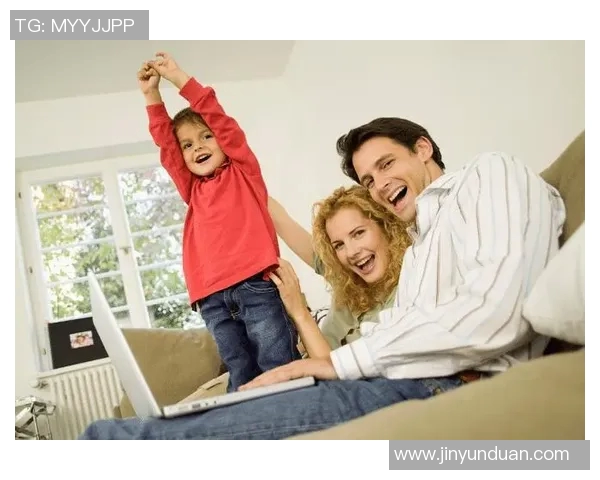 足球明星与亲人之间的深厚情感与支持关系探讨