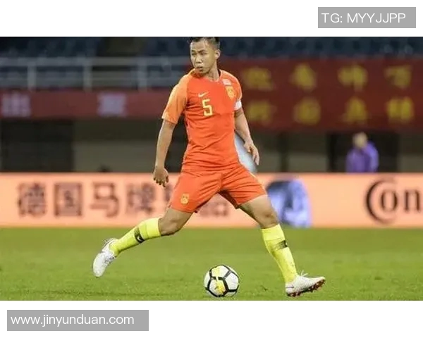 中国足球前教练的执教历程与未来展望分析